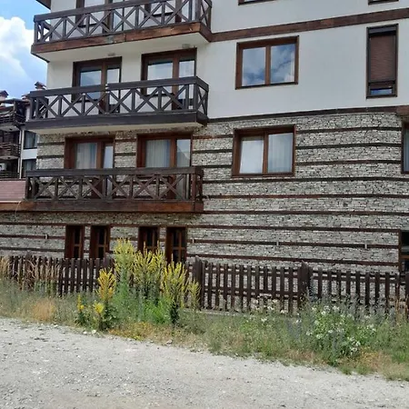 Apartment Тристаен Апартамент В Банско