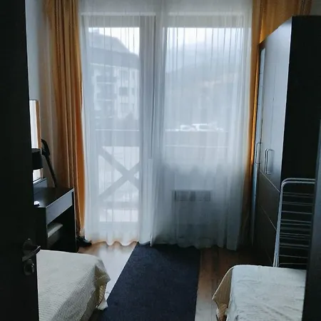 Apartment Тристаен Апартамент В Банско