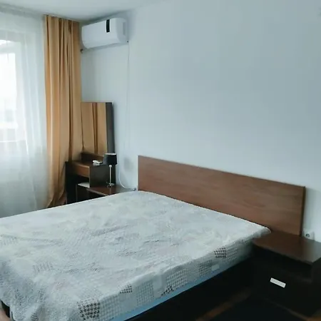 Apartment Тристаен Апартамент В Банско